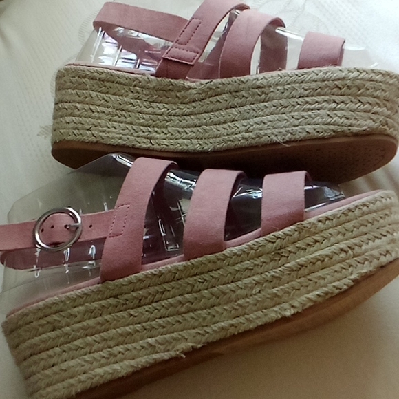 Pink wedges - Picture 3 of 7